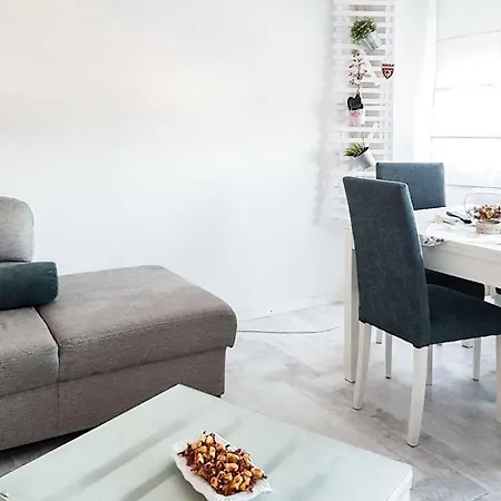 Beautiful Two Bedroom Near City Centre And River Vrbas *